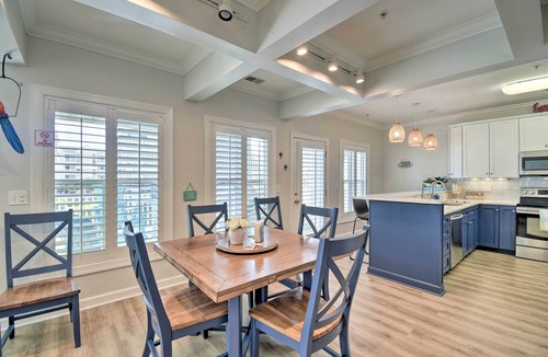 Ocean Isle Beach Apartment | Ocean Isle Condo With Community Pool & Hot Tub!