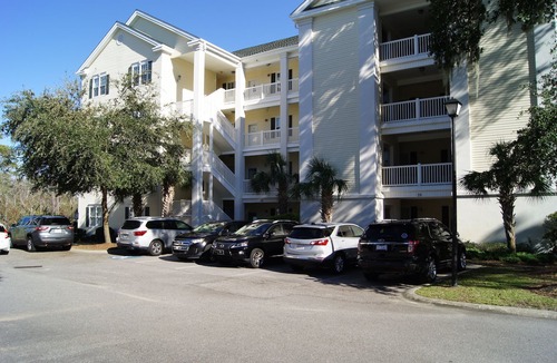 North Myrtle Beach Condo | Ocean Keyes Lakeview Condo 2 blocks from Beach!