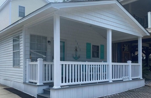 Surfside Beach House | Ocean Lakes Beach House-Free Golf Cart-Sleeps 6-August Discount