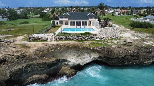 Work Hall Villa | Ocean Mist Villa - 5bd By ZenBreak