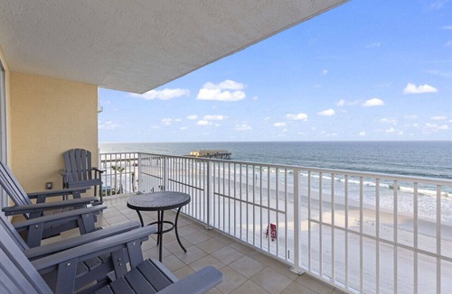 Ocean View Halifax Estates Condo | Ocean Oasis Oceanfront Pool Balcony Hot Tub