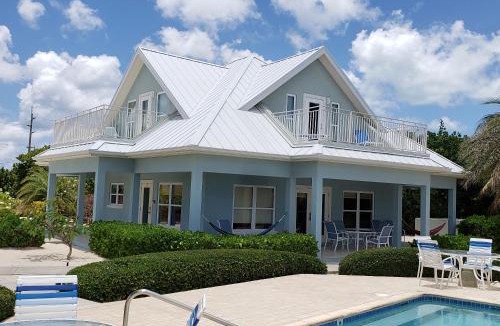 North Side Resort | Ocean Paradise
