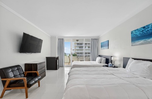 Bermuda Riviera Apartment | Ocean & Poolside Escape