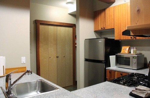 Ucluelet Apartment | Ocean's Edge