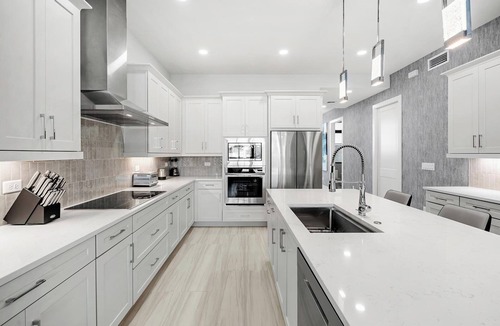 Melbourne Beach Condo | Ocean's Edge | Lavish NEW Condo w Beach Views, Cozy Decor & Community Amenities