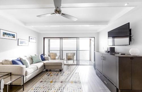 Madeira Beach House | Ocean Sands 1105