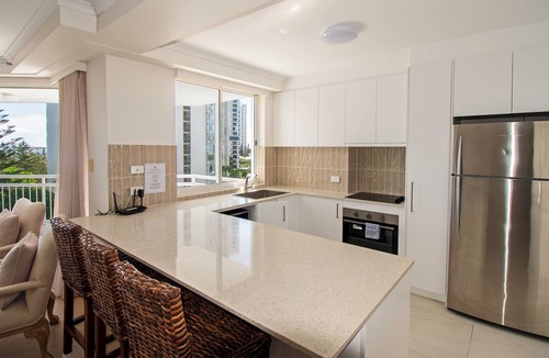 Main Beach Apartment | Ocean Sands Resort