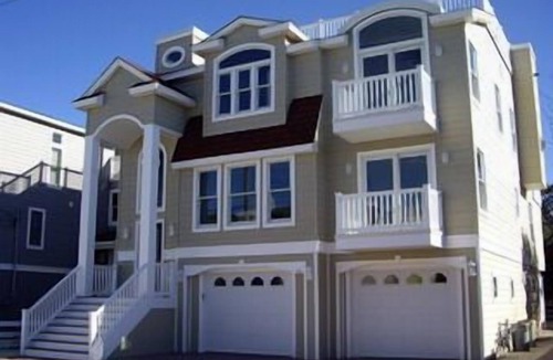North Beach Haven House | Ocean side contemporary with views of the ocean