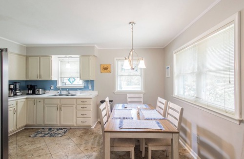 Northeast Virginia Beach House | Ocean Side Cottage 89th St VA Beach- 20% discount Jul 11 - Jul 18, 2026,