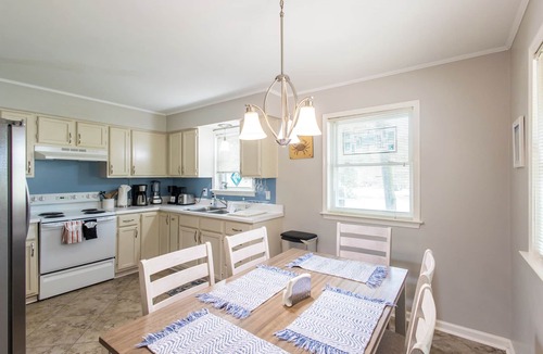 Northeast Virginia Beach House | Ocean Side Cottage 89th St VA Beach- 20% discount Jul 11 - Jul 18, 2026,