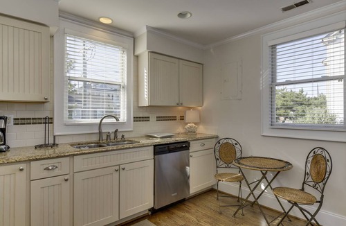 Northeast Virginia Beach Condo | Ocean Side, North End, First Floor, 2 Bedroom Condo