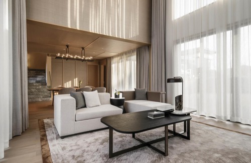 Chengdu Hotel | Ocean Spring Resort Chengdu - MGallery Collection