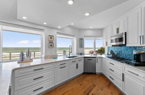 South Ponte Vedra Beach House | Ocean Therapy: Luxe 4-Story Beachfront w/Sky Deck and Pool Table