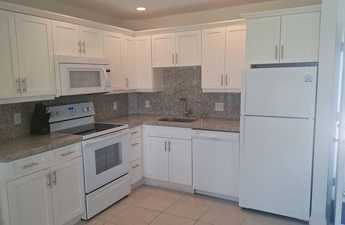 Key Largo Condo | Ocean View 1 King bedroom + 1 Queen Sofabed condo in beautiful Ocean Reef Club