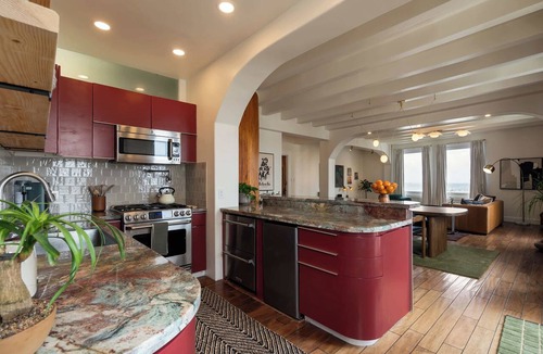 East Village Condo | Ocean-View 1BR Condo in Historic Cooper Arms