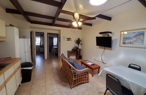 Altona Apartment | Ocean View 2Bedroom Apt Sunset Gardens Guesthouse