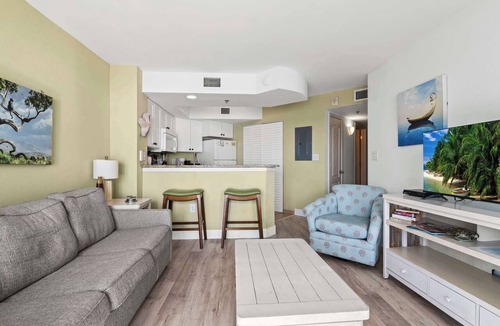 Myrtle Beach Condo | Ocean View Beach Suite w Lazy River