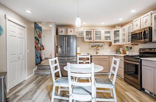 Birch Bay Condo | Ocean view, beautifully remodeled , Free Wi-Fi. Pet friendly. JL 415