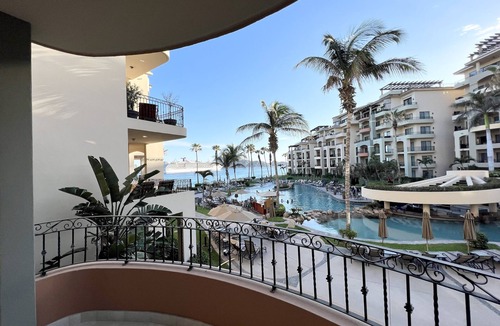 El Medano Ejidal Villa | Ocean-view Cabo escape w/BBQ, balcony, jetted tub, walk to beach & pool! #1203