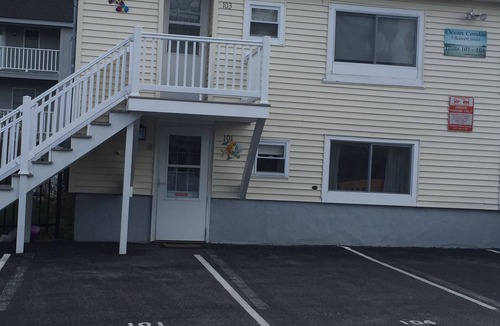 Old Orchard Beach Condo | Ocean View Condo 100 feet to the beach