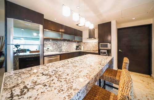 Zazil-ha Condo | Ocean View Condo 2 BR, Pool, Beach Club & Gym - The Elements