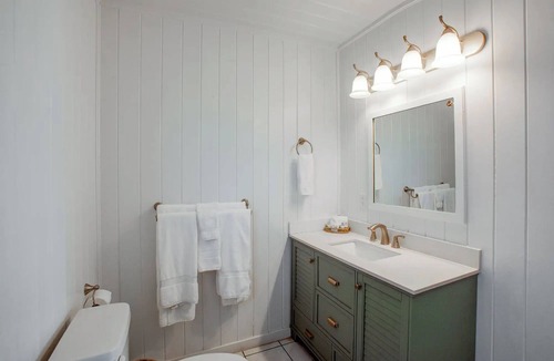 Hope Town Resort | Ocean View Cottage at Abaco Inn