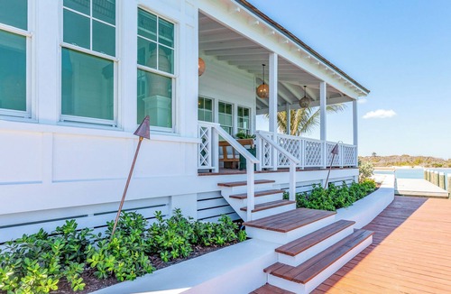 Hope Town Resort | Ocean View Cottage at Abaco Inn