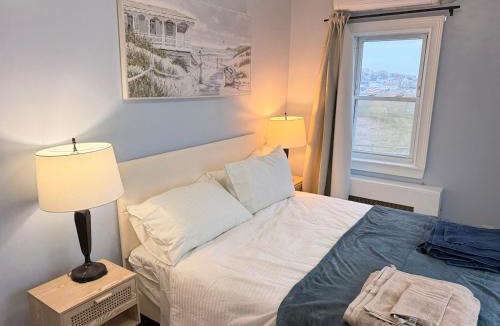 Hull Apartment | Ocean View Cozy Stay 4
