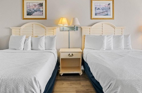 Myrtle Beach House | Ocean View Double Queen Suite! Perfect for 4 Guests! Sea Mist 51112
