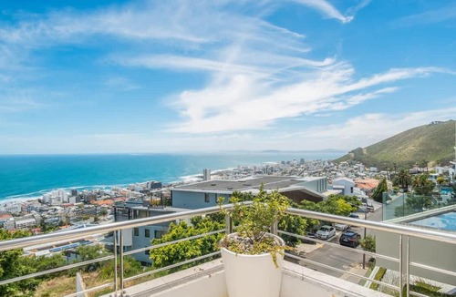 Bantry Bay House | Ocean View Elegance - Majestic villa in Bantry Bay