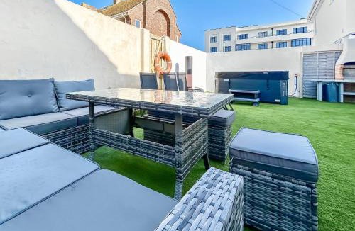 Worthing House | Ocean View