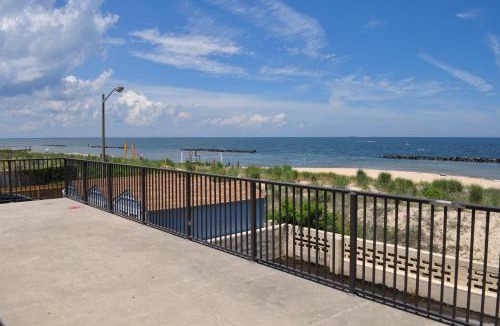 Cottage Line Hotel | Ocean View Inn