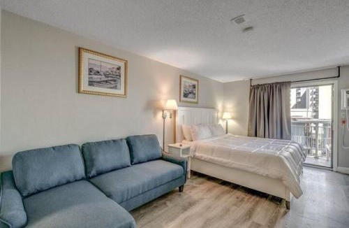 Myrtle Beach House | Ocean View King Suite! Perfect for 2-4 Guests! Sea Mist 50704