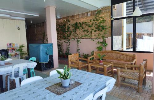 Oslob Bed & Breakfast | Ocean View Lodging House