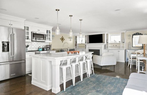 Old Orchard Beach Condo | Ocean View! - Luxury Condo with Beach Access