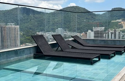 Centro Apartment | Ocean View, Modern Suite for up to 3 People