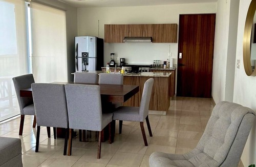 Boca del Rio Apartment | Ocean view, pool, beach, great location.! Family & friends place.!