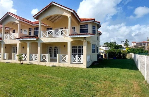 Callendar Condo | Ocean View property in Atlantic Shores on the South Side of the Island.