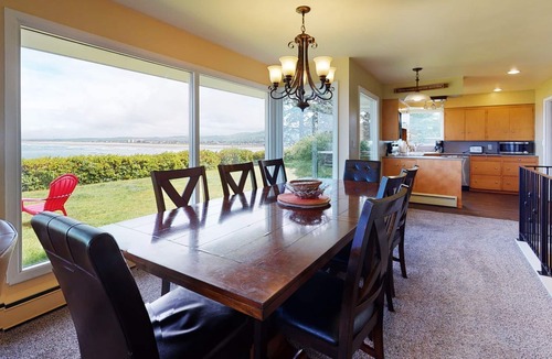 Seaside House | OCEAN VIEW: SABEY HOUSE: Seaside Vacation Homes, Inc Managed