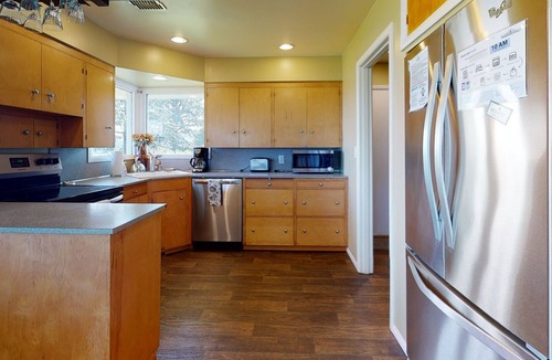 Seaside House | OCEAN VIEW: SABEY HOUSE: Seaside Vacation Homes, Inc Managed