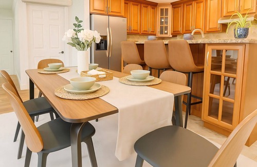 West Vancouver House | Ocean View · Scenic Trails, Cycling & Skiing · NON-BASEMENT 3B2B Suite West Van