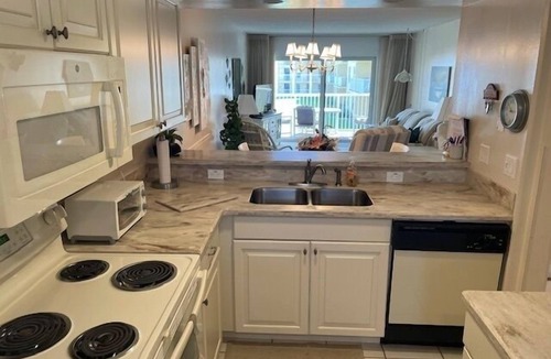 Point East Condo | Ocean View Second Floor 2/2