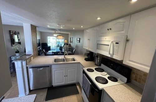 Point East Condo | Ocean View Second Floor 2/2