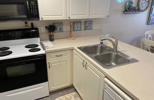 Point East Condo | Ocean View Second Floor 2/2