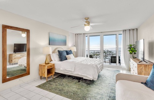 Estate Bolongo Condo | Ocean View, Spacious Condo next to Pool