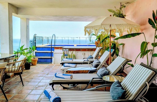 Colonia 5 de Diciembre Apartment | Ocean View Studio-Steps to Beach & Malecón/Boardwalk-Best Sunsets