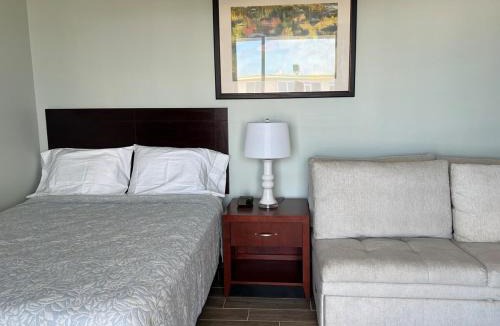Bostwick Park Apartment | OCEAN VIEW Studio Daytona Zzz 4