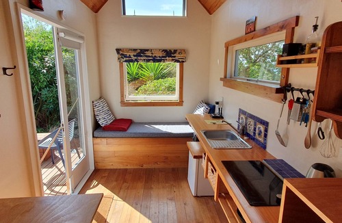 Sumner Cabin | Ocean View tiny house
