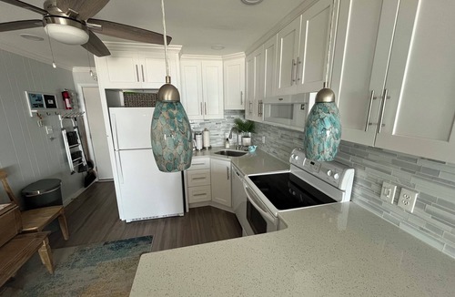North Myrtle Beach Condo | Ocean View Villas - Cherry Grove-OCEANFRONT End Unit-AMAZING view of the pointe!