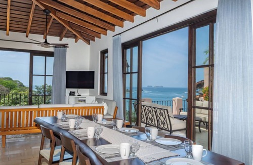 Las Catalinas House | Ocean View with Pool and Beach Club Access - Casa Nelson